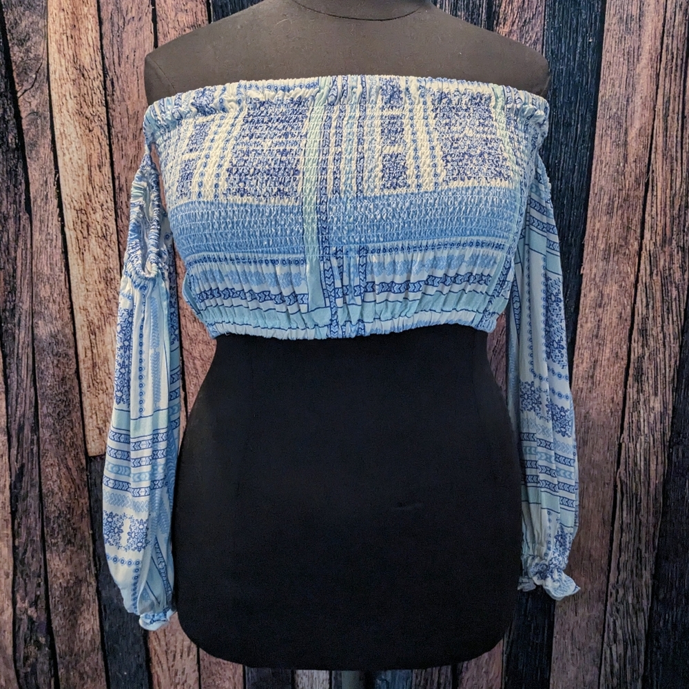 Crop Top with Sleeves